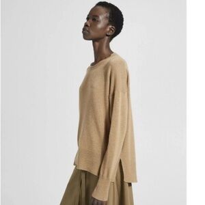Theory Women’s Karenia Soft Cashmere Crewneck Sweater In Camel Small